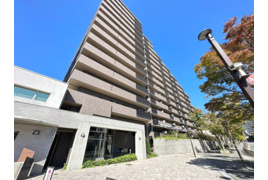 フォルム千里中央の外観