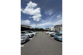 千里山竹園1丁目月極駐車場の外観