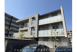 シャーメゾン城野駅前の外観