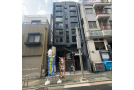 丸正ビルの外観