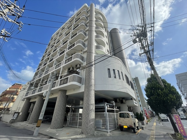 ミリオンマンションの外観