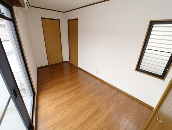 アルビヨン千里丘の居間