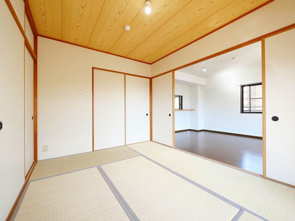 グリーンコーポ東生駒の和室