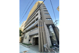 リーガル北梅田の外観