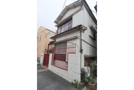 中野区本町の戸建ての外観