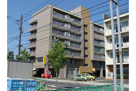 互幸ビルの外観