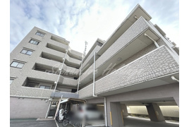 横浜市泉区中田西のマンションの外観