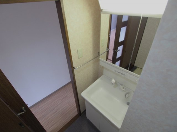 【グリーンコート毘沙門の洗面所】