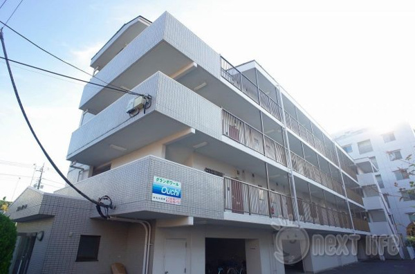 グランポワールの外観