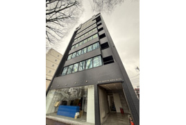 エイトビルの外観