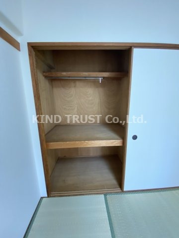 日商岩井中津マンションの収納