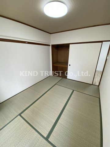 日商岩井中津マンションの和室