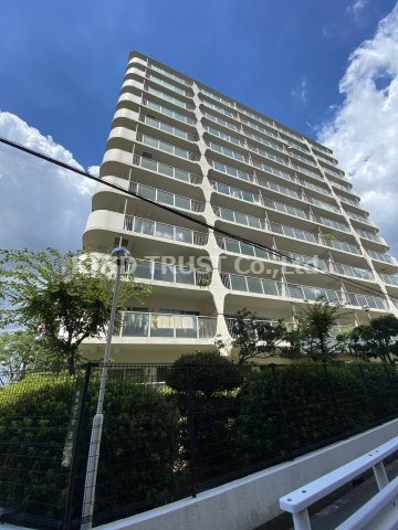 日商岩井中津マンションの外観