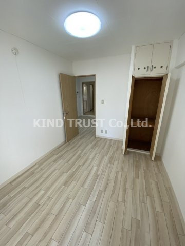 日商岩井中津マンションの内装