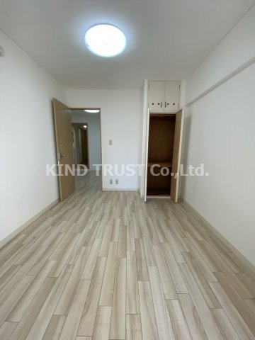 日商岩井中津マンションの内装