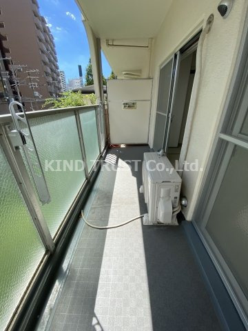 日商岩井中津マンションのバルコニー