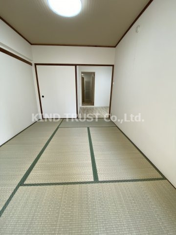 日商岩井中津マンションの和室