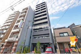 大阪市港区市岡元町のマンションの外観
