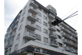 塩田マンションの外観