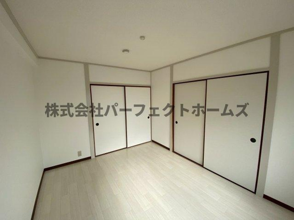 ハイクレスト宮之阪の洋室