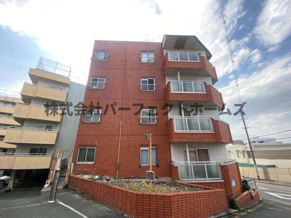 ハイクレスト宮之阪の外観