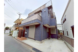 ２SＬＤＫ ＤＥＮ １１０㎡超のルーフバルコニー付き邸宅（３SＬＤＫ可）の外観