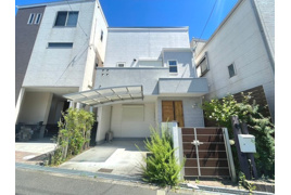 吹田市佐井寺南が丘貸家の外観