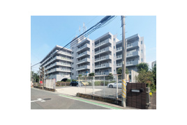 グランドール・ラシンの外観