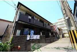 ジュネス・フォーションの外観