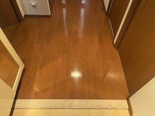 ライオンズマンション貝塚モリスの玄関