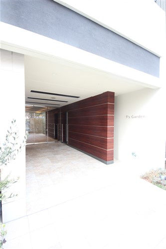 【ティーズガーデンのエントランス】