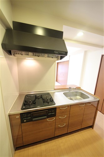 【ティーズガーデンの洋室】