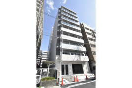 旧称 京阪本通マンションの外観