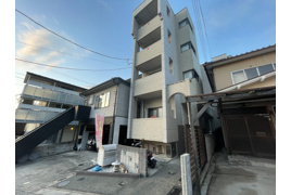 京都市山科区大宅中小路町のマンションの外観