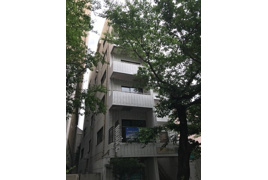 鴨志田ビルの外観