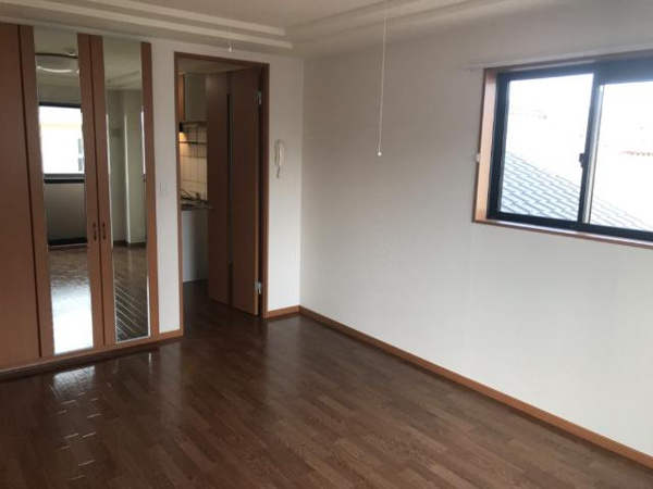 ハイツ南丸の内の寝室