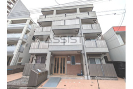 アズール初台の外観