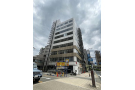 アールビル天神西の外観