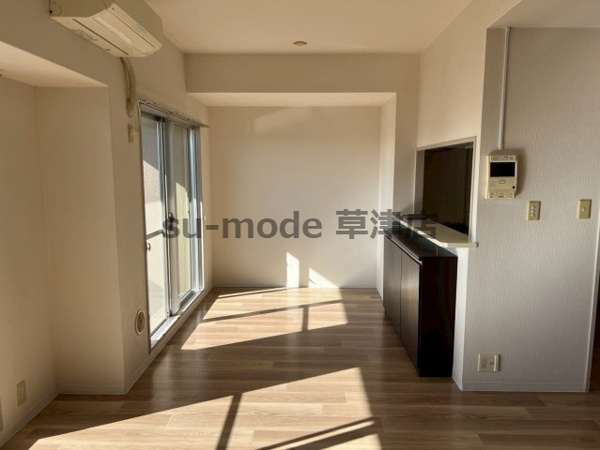 メゾンドール瀬田公園都市1番館の居間