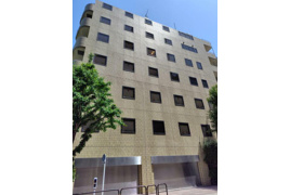 駿河台スカイビルの外観