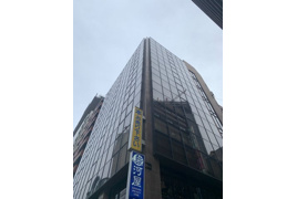 城北自動車会館の外観