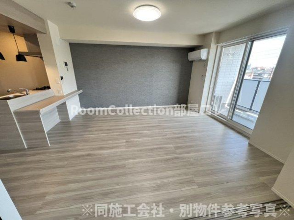 【Euzak Residence Gifu Westの居間】