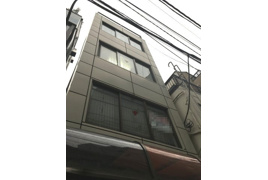塚本ビルの外観