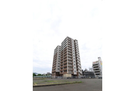 ソシオ入船の外観