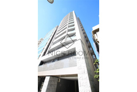 プレサンスロジェ心斎橋の外観