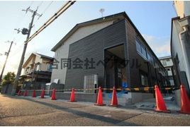 レオネクストファーストクラスの外観