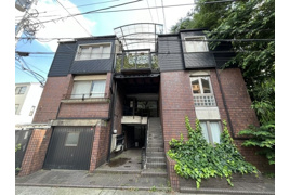 山王六幸館の外観