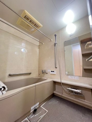 ケーズスクエアの浴室