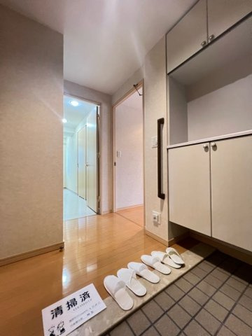 ケーズスクエアの玄関