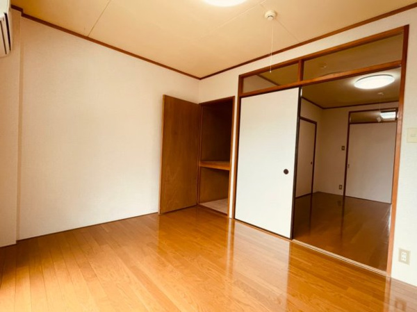 【マンションマツヤの内装】